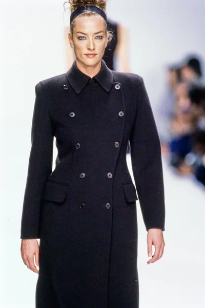 Look 12